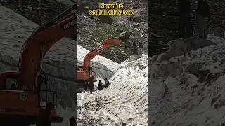 Naran To Saiful Muluk Lake road was blocked due to snowfall #naran #saifulmuluk #saifulmalook #tahir