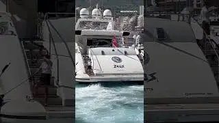 Mangusta superyacht Zeus arriving with force 🔥
