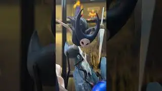 Three mantises in Hollow Knight.