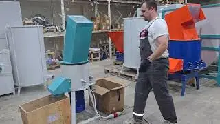 Переработка сушёной рыбы в мелкую фракцию на дробилке ми 500р. Переработка рыбы, измельчитель рыбы.