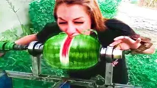 TRY TO HOLD YOUR LAUGH WHILE WATCHING THING VIDEO !!