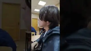 это тот самый тип который озвучивал того самого утенка