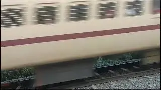 Guess this train speed !! #trainvideo #trains