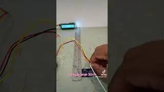 ESP32 membaca Grove Ultrasonic
