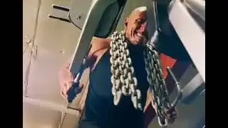 Скала тренируется (оригинал мема)