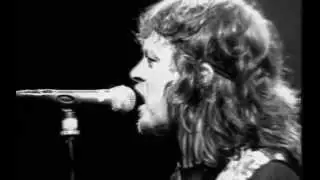 Zucchero - Il mare impetuoso al tramonto salì sulla luna e dietro una tendina di stelle…