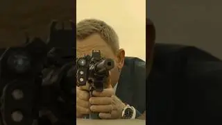 Daniel Craig uses a 