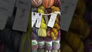 Выбираю пряжу для вязания новой пары носочков 😍