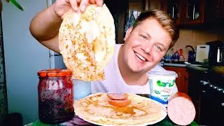 МУКБАНГ 😋 КУШАЕМ БЛИНЫ 🍯 С МЁДОМ, СМЕТАНОЙ, ВАРЕНЬЕМ / MUKBANG Pancakes with honey, sour cream, jam