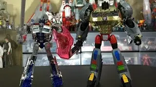 Age of Extinction Optimus Prime and Grimlock Target Exclusive
