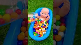 Oddly Jingle bells into Pool rainbow Mixing