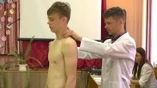 Медосмотр школьников – врачи работают прямо в учебных заведениях