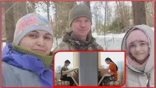 Папа изготовил правильный стол для школьников