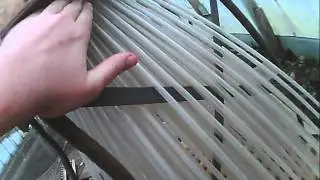 Два приспособления для посадки редиски
