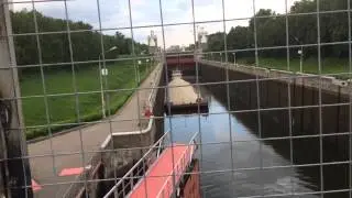 Шлюзы канала им. Москвы