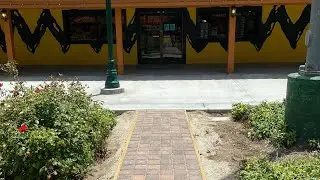 Knott’s Marketplace Reopening Signs