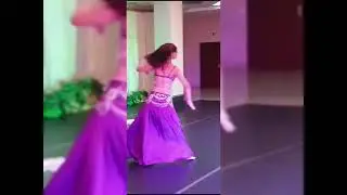 Сшила костюм для восточных танцев .