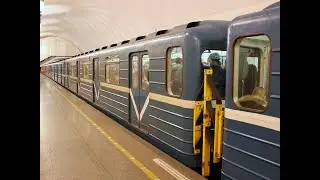 Метро Санкт-Петербурга: От станции Невский Проспект до Пионерской "81-714 (ЛВЗ) #7387