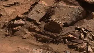 NASA Rover Uncovers Shocking Clear Bottle on Mars | Surprising Evidence of Extraterrestrial Life?