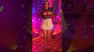 ВЫПАЛА ГРУДЬ НА СТРИМЕ 🙀 Lady Leo