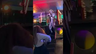 BEETLEJUICE BEETLEJUICE BEETLEJUICE 