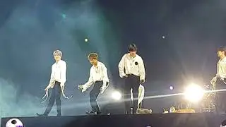 Cute 'GO GO' Dance Jin RM V - MUSTER 5