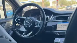 Waymo driverless taxi in Phoenix. First look