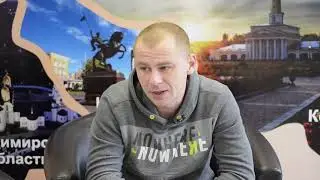 ШОК! Для чего мать пытается посадить собственного сына?