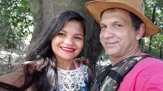 Tigresa e marido procurando lugar pra gravar em vídeo picante