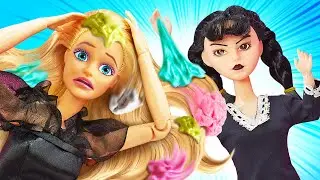 Барби поссорилась с Уэнсдей 😫 Смешные видео для девочек про игры в куклы Barbie
