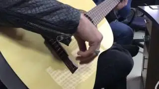 Чеченец на гитаре