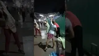 Универсологи прямо на перроне в Кочи делают энергопрактику Баланса 4хСтихий для очищения простран-ва