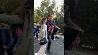 Вскружил девчонке голову! #девчонки #танцы #соседи #дмитрийиващенко #гармонист#талант#песни#праздник