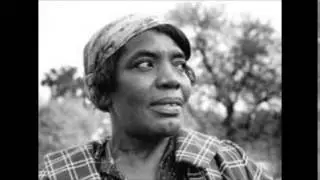 Bessie Jones - I'm A Rollin', I'm A Rollin' (Everybody's A Rolling Stone)