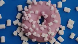 Behind the scenes of stock footages spinning donut. (bmpcc4k)