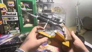 Batman vs superman Dawn of justice Batman grappling gun Ben Affleck review ￼