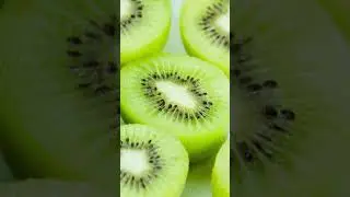 HOW TO EAT KIWI LIKE A PRO? 