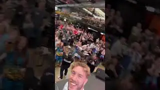 #WillOspreay surprises fans at Box Park Wembley ahead of #AEWAllInLondon!