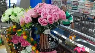 KAY GAGANDA NG MGA BULAKLAK AT ANG GANDA NG MGA KULAY..