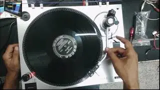 CROSLEY C100 turntable skipping  and clicking noise