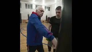 научил бить сильнее  