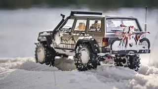 Axial scx10 ii / Cherokee XJ / По глубокому снегу