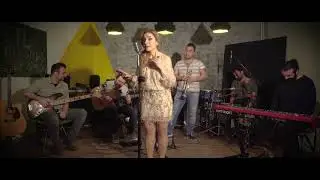 ASLI YEŞİL - BEKLE DEDİ GİTTİ  (Latin Cover)
