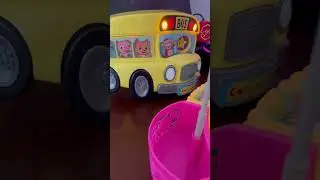 Just Keep Playing CoComelon Bus Fishing Magnet Toys Catching Jellyfish #trending #viralvideo #asmr