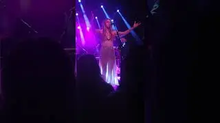 Katelyn Tarver - Quitter (live performance)
