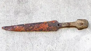 Restoration Old Small Curved Dagger