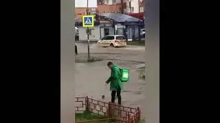 Курьер к успеху ехал.Работа в доставке Казани