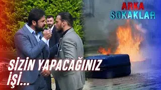 Ekip, Kadem'in Mallarını Patlattı! | Arka Sokaklar 636. Bölüm @arkasokaklaryeni