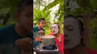 Bego Masak Mie Pedas Balap