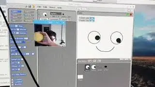 Python with OpenCV + Scratch .Controlling animation with colour tracking